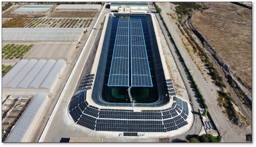 floating solar array